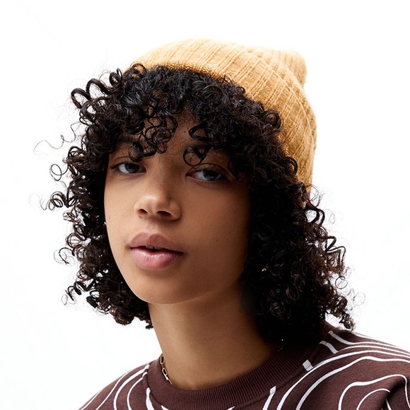 Free People • Gold Winnie Waffle Cuff Beanie - Picture 4 of 5